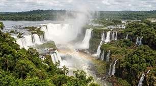 Cataratas que se estendem por quase 3 quilômetros e quedas verticais de até 80 metros: o parque paranaense de Mata Atlântica reconhecido como Patrimônio Natural da Humanidade desde 1986