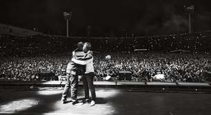 Diretores de 'Oasis: Don't Look Back in Anger' explicam por que reconciliação dos irmãos Gallagher não aparece no documentário