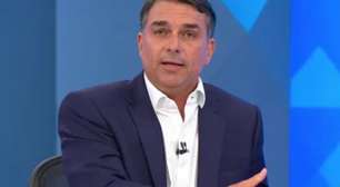 Flávio Bolsonaro implora para conseguir votos e promete: 'Vai ter choro'
