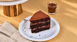 Sodiê Doces lança bolo Matilda com calda quente e sabor intenso de chocolate