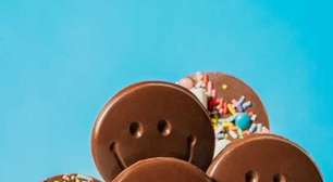Leblon ganha vitrine de guloseimas com bolo de aniversário e kit de cookies