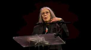 Quem é Anne Carson, a escritora canadense que redefiniu a literatura e venceu o Nobel 2026