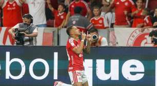 Internacional vence o Corinthians e respira na luta contra o Z4