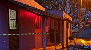 Homem de 60 anos é preso por assassinar jovem com golpe de faca em casa noturna de Lavras do Sul