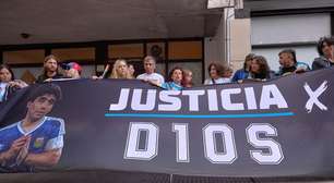 Promotor pede 12 anos de cadeia para neurocirurgião de Maradona