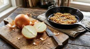 Cebola branca, amarela, roxa ou doce: qual a diferença entre elas e por que a melhor escolha depende de servir crua, caramelizar, grelhar ou cozinhar por mais tempo?