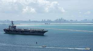 Após quase um ano em missão, porta-aviões USS Abraham Lincoln retorna aos EUA