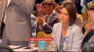 Michelle Bolsonaro recusa aplaudir Flávio em reunião; saiba o motivo