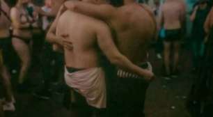 Até 58 homens são presos em bar LGBT+ por estarem sem camisa