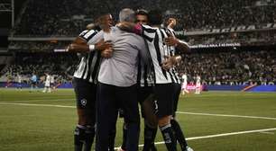Tite, do Botafogo, é denunciado no STJD por expulsão contra o Vasco