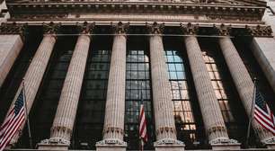 Wall Street descobriu que implementar IA não significa demitir funcionários, mas contratar os funcionários certos