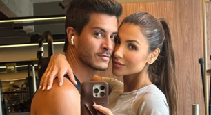 Voltaram? Arthur Aguiar e Jheny Santucci surgem juntos após anuncio de separação