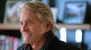 Michael Douglas, sobre abandonar a poligamia: "Quando Catherine me pediu monogamia, tive que ligar para cinco mulheres."