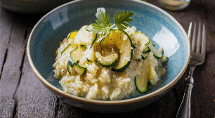 Tem abobrinha na geladeira? Conheça 5 receitas para aproveitar o vegetal de diferentes maneiras