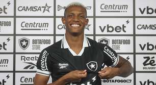 Botafogo espera receber proposta de 168 milhões por Danilo