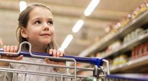 Fim dos mini-carrinhos? Projeto em Porto Alegre quer combater o consumismo infantil nos supermercados
