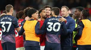 Com a mais, United cede empate para Tottenham pelo Campeonato Inglês