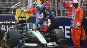F1: Russell assume culpa por batida e chama acidente na Sprint de Singapura de "erro bobo"