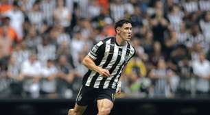 Thiago Borbas abre o coração após golaço pelo Atlético-MG sobre o Santos; veja
