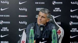 Pedro Emanuel admite alerta no Vasco após tropeço: "Pouca inspiração"