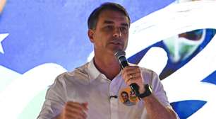 Flávio repete que manterá reajuste do salário mínimo e Bolsa Família caso eleito