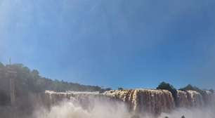 Passarela das Cataratas do Iguaçu é interditada após vazão subir a quase seis vezes a média