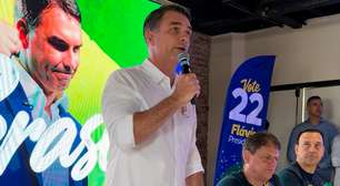Em encontro com prefeitos de SP, Flávio pede mobilização e diz que aliados 'não podem baixar a guarda'