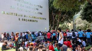 O que Flávio Bolsonaro e Lula propõem sobre o funcionalismo público