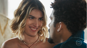 Por Você: Leandra diz sim a Vitor e segredos surgem no karaokê