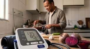 Na hora de cuidar da pressão, o que vai ao prato também importa; cardiologista indica 6 alimentos para incluir na rotina