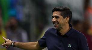 Abel elogia Giay e analisa retorno de Paulinho: "Precisa de tempo"