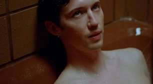 Troye Sivan entrega tudo em novo clipe e faz revelação: "O mais gay da minha carreira"