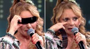 Rita Guedes remove os óculos ao vivo no Domingão e revela grave complicação: 'Tive um problema'