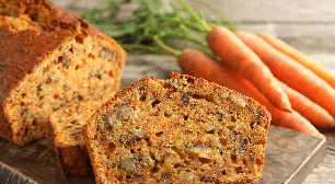Tem cenoura em casa? Aprenda a preparar este bolo com amêndoas para o lanche da tarde