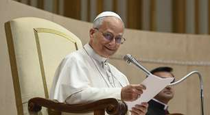 Vaticano confirma que cirurgia do Papa foi 'concluída com sucesso'