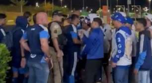 Organizada do Cruzeiro protesta após derrota para o Bragantino