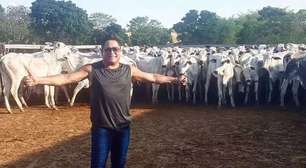 Astro sertanejo tem império rural e coleção de cabeças de gado