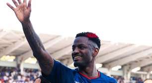 Stopira se despede de Cabo Verde, e Vozinha homenageia o zagueiro