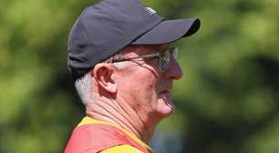 São Paulo troca gramado do CT após críticas de Dorival Junior