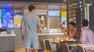 Casal gay sofre ataque homofóbico em restaurante e é ameaçado de morte "em nome de Deus"
