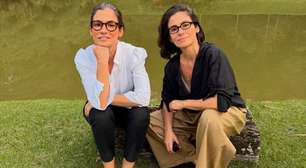 Renata Vasconcellos posta foto com a irmã gêmea e gera reação da web: 'Tem duas dela?'