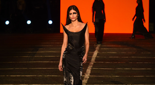 Vitória Strada desfila no SPFW e faz suspense sobre novos projetos: 'estou entendo agora esse novo momento da minha vida'