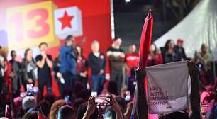 Repórter da Jovem Pan é hostilizado em ato pró-Lula em São Paulo; PT emite nota de desculpas