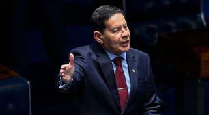 Hamilton Mourão foi o único senador a votar contra o fim da escala 6x1