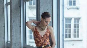 Liya Santos brilha em campanha da Saint Laurent com a Harrods