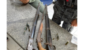 Polícia Militar apreende três armas e munições em área de mangue em Olinda