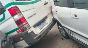 Van perde o freio e deixa duas pessoas feridas no RS