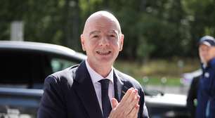 Infantino pede desculpas por erros em projeto de investimentos da Fifa