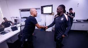 Seedorf muda rotina no CT do Corinthians e foca em blindagem mental