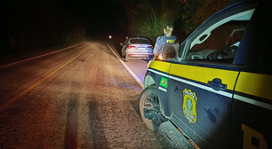 PRF intercepta carro clonado roubado em Porto Alegre na BR-290 que seria levado para o Uruguai; condutora é presa